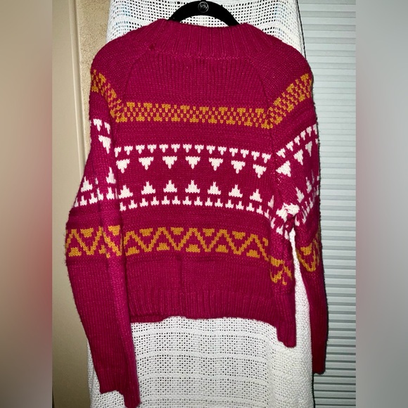 Universal Thread cropped sweater.Size M - Picture 2 of 3